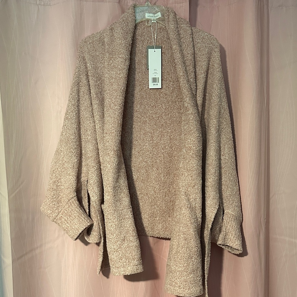 NWT Cozy Women's Sweater/shawl in Soft Pink